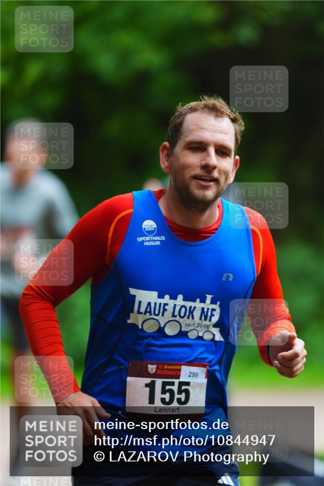 11.10.2026 - Bramfelder Halbmarathon 2026 LAZAROV Photography http://msf.ph/oto/10844947 11.10.2026 11:08:57 Laufen 2000, 2010, 299, 155 meine-sportfotos.de