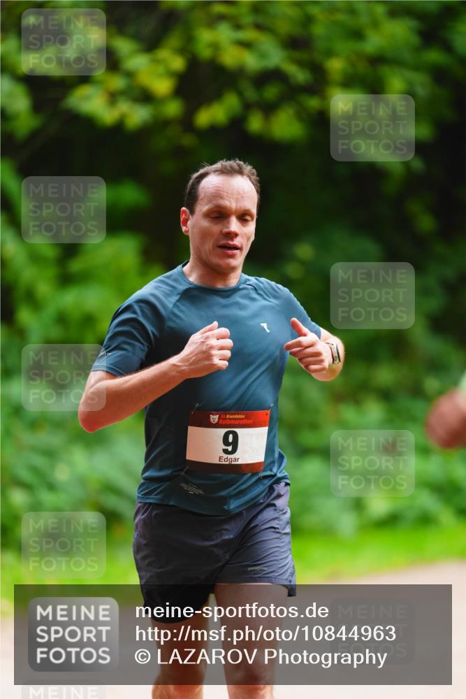 11.10.2026 - Bramfelder Halbmarathon 2026 LAZAROV Photography http://msf.ph/oto/10844963 11.10.2026 11:09:07 Laufen 9 meine-sportfotos.de