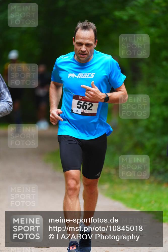 11.10.2026 - Bramfelder Halbmarathon 2026 LAZAROV Photography http://msf.ph/oto/10845018 11.10.2026 11:10:59 Laufen 562, 65 meine-sportfotos.de