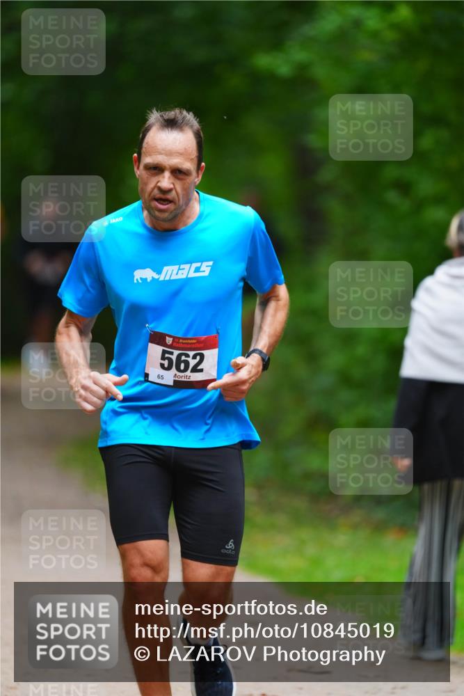 11.10.2026 - Bramfelder Halbmarathon 2026 LAZAROV Photography http://msf.ph/oto/10845019 11.10.2026 11:10:59 Laufen 562, 65, 8 meine-sportfotos.de