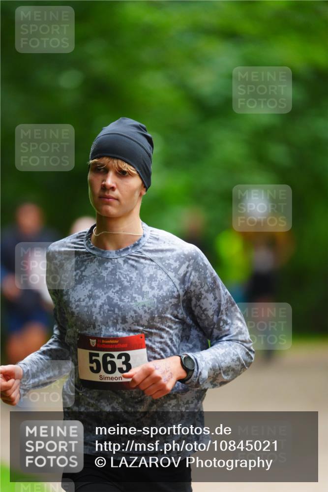 11.10.2026 - Bramfelder Halbmarathon 2026 LAZAROV Photography http://msf.ph/oto/10845021 11.10.2026 11:11:01 Laufen 563, 230 meine-sportfotos.de