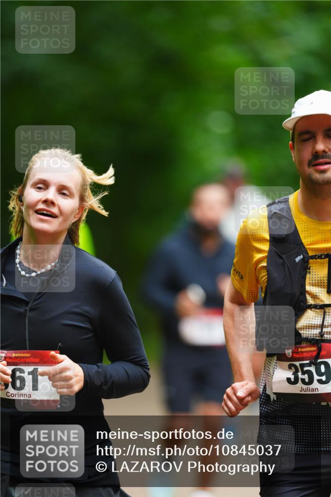11.10.2026 - Bramfelder Halbmarathon 2026 LAZAROV Photography http://msf.ph/oto/10845037 11.10.2026 11:11:18 Laufen 361, 359 meine-sportfotos.de