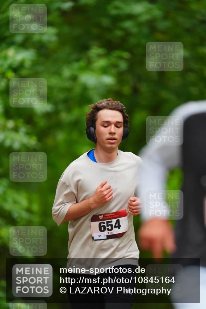 11.10.2026 - Bramfelder Halbmarathon 2026 LAZAROV Photography http://msf.ph/oto/10845164 11.10.2026 11:14:10 Laufen 31, 35, 654 meine-sportfotos.de