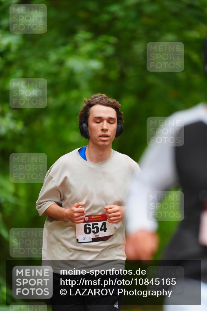 11.10.2026 - Bramfelder Halbmarathon 2026 LAZAROV Photography http://msf.ph/oto/10845165 11.10.2026 11:14:10 Laufen 31, 35, 654 meine-sportfotos.de