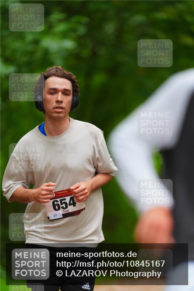 11.10.2026 - Bramfelder Halbmarathon 2026 LAZAROV Photography http://msf.ph/oto/10845167 11.10.2026 11:14:11 Laufen 35, 654, 31 meine-sportfotos.de