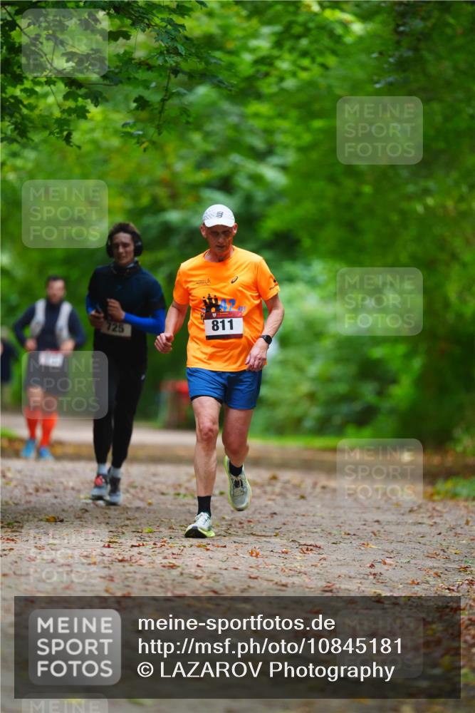 11.10.2026 - Bramfelder Halbmarathon 2026 LAZAROV Photography http://msf.ph/oto/10845181 11.10.2026 11:14:20 Laufen 725, 811 meine-sportfotos.de