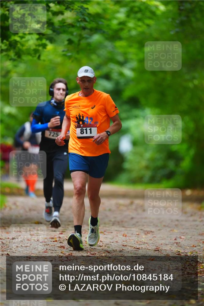 11.10.2026 - Bramfelder Halbmarathon 2026 LAZAROV Photography http://msf.ph/oto/10845184 11.10.2026 11:14:23 Laufen 725, 811 meine-sportfotos.de
