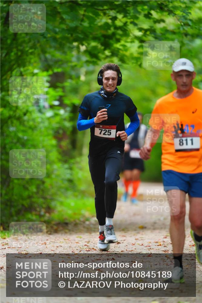 11.10.2026 - Bramfelder Halbmarathon 2026 LAZAROV Photography http://msf.ph/oto/10845189 11.10.2026 11:14:25 Laufen 725, 811 meine-sportfotos.de