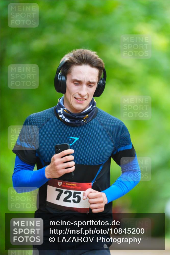 11.10.2026 - Bramfelder Halbmarathon 2026 LAZAROV Photography http://msf.ph/oto/10845200 11.10.2026 11:14:31 Laufen 35, 725 meine-sportfotos.de