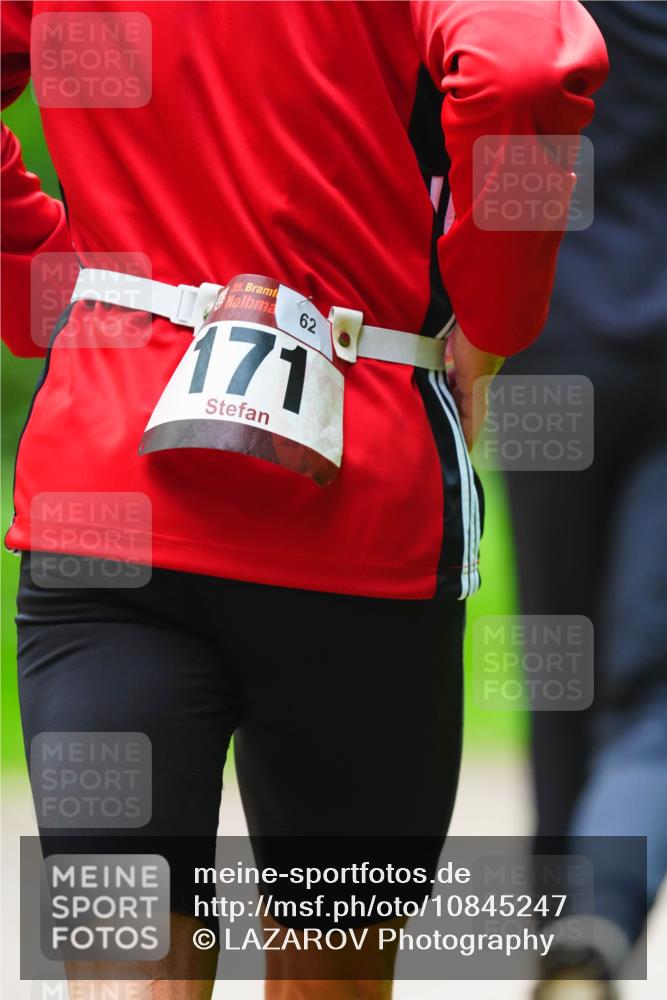 11.10.2026 - Bramfelder Halbmarathon 2026 LAZAROV Photography http://msf.ph/oto/10845247 11.10.2026 11:15:09 Laufen 35, 62, 171 meine-sportfotos.de