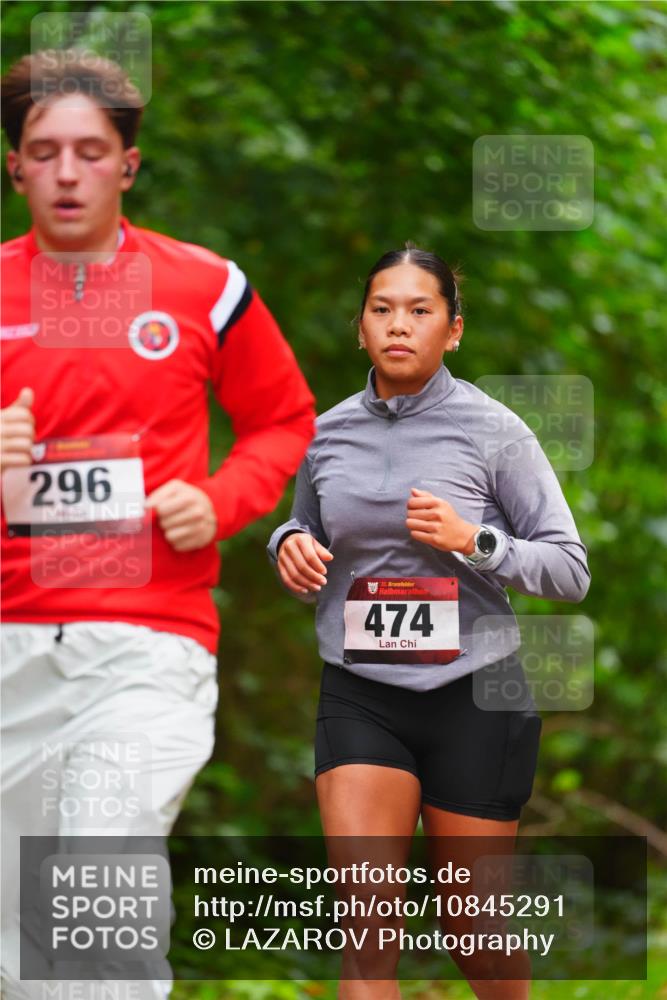 11.10.2026 - Bramfelder Halbmarathon 2026 LAZAROV Photography http://msf.ph/oto/10845291 11.10.2026 11:15:37 Laufen 296, 35, 474 meine-sportfotos.de