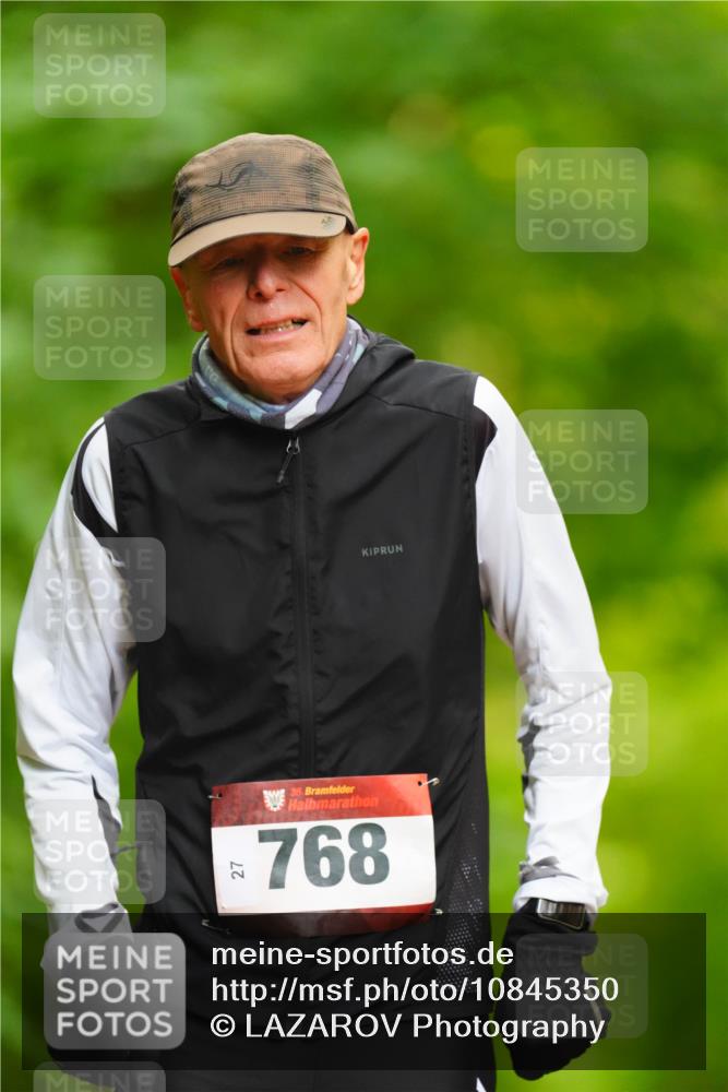 11.10.2026 - Bramfelder Halbmarathon 2026 LAZAROV Photography http://msf.ph/oto/10845350 11.10.2026 11:16:28 Laufen 35, 768 meine-sportfotos.de