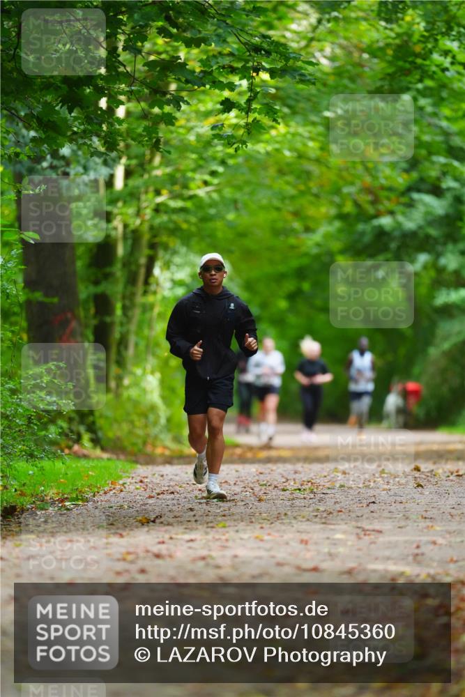11.10.2026 - Bramfelder Halbmarathon 2026 LAZAROV Photography http://msf.ph/oto/10845360 11.10.2026 11:16:43 Laufen  meine-sportfotos.de