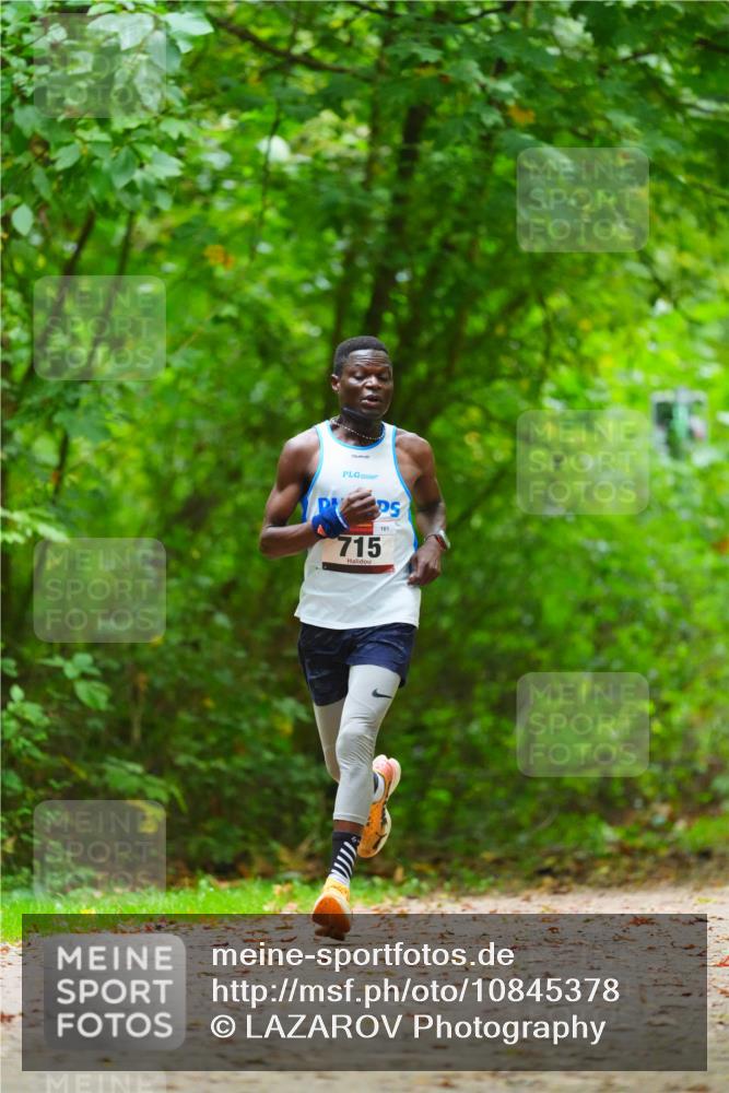 11.10.2026 - Bramfelder Halbmarathon 2026 LAZAROV Photography http://msf.ph/oto/10845378 11.10.2026 11:17:04 Laufen 715, 101 meine-sportfotos.de