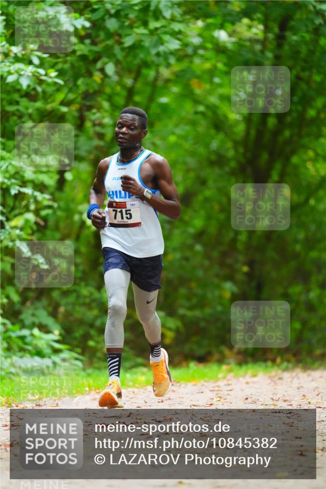 11.10.2026 - Bramfelder Halbmarathon 2026 LAZAROV Photography http://msf.ph/oto/10845382 11.10.2026 11:17:05 Laufen 715, 101 meine-sportfotos.de