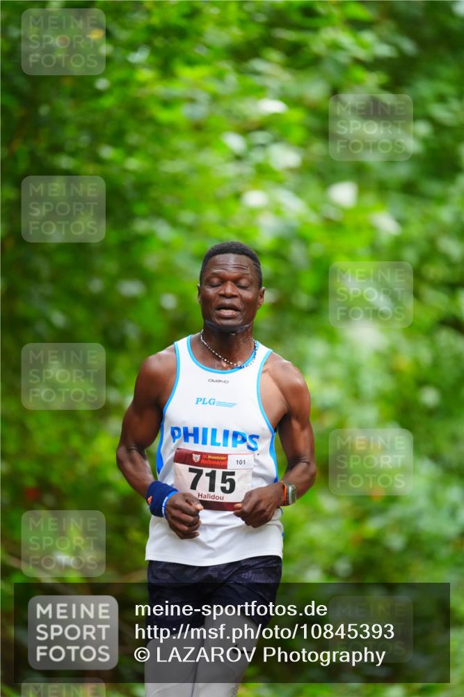 11.10.2026 - Bramfelder Halbmarathon 2026 LAZAROV Photography http://msf.ph/oto/10845393 11.10.2026 11:17:07 Laufen 35, 715, 101 meine-sportfotos.de