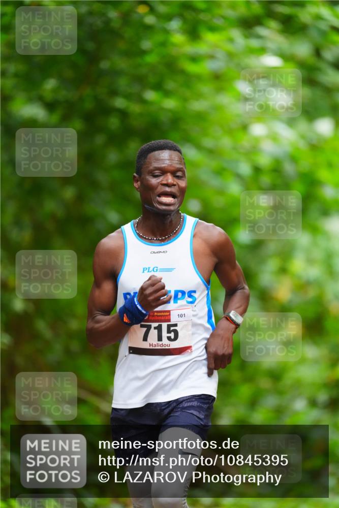 11.10.2026 - Bramfelder Halbmarathon 2026 LAZAROV Photography http://msf.ph/oto/10845395 11.10.2026 11:17:08 Laufen 35, 715, 101 meine-sportfotos.de