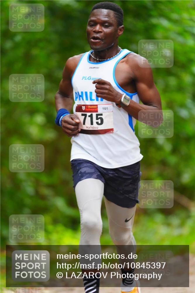 11.10.2026 - Bramfelder Halbmarathon 2026 LAZAROV Photography http://msf.ph/oto/10845397 11.10.2026 11:17:08 Laufen 715, 101 meine-sportfotos.de