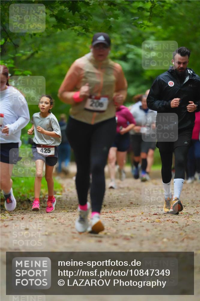 11.10.2026 - Bramfelder Halbmarathon 2026 LAZAROV Photography http://msf.ph/oto/10847349 11.10.2026 11:40:19 Laufen 425, 206 meine-sportfotos.de