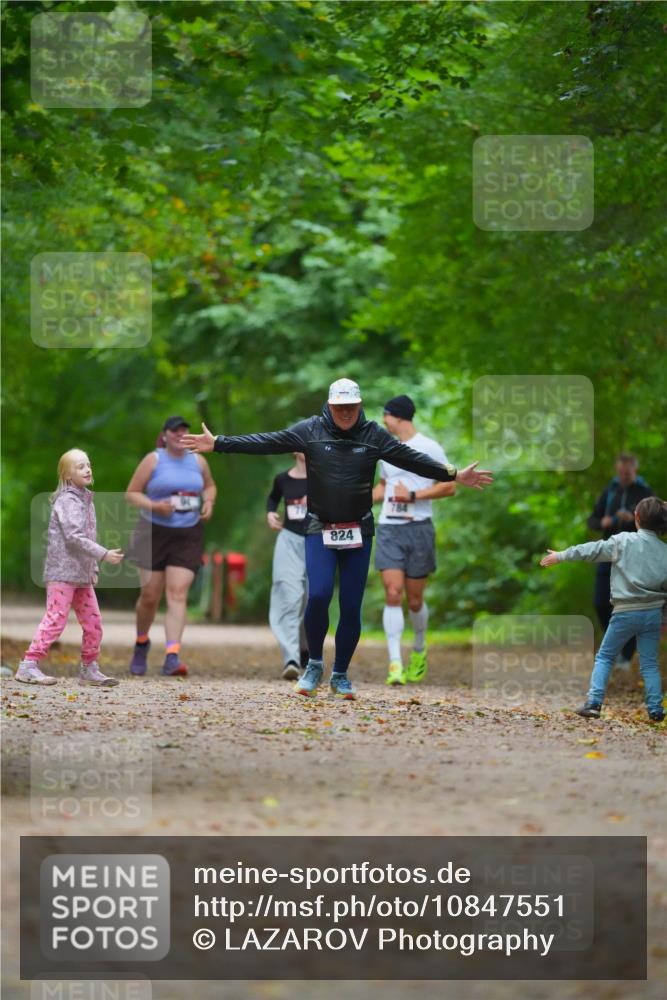 11.10.2026 - Bramfelder Halbmarathon 2026 LAZAROV Photography http://msf.ph/oto/10847551 11.10.2026 11:42:58 Laufen 824, 784 meine-sportfotos.de