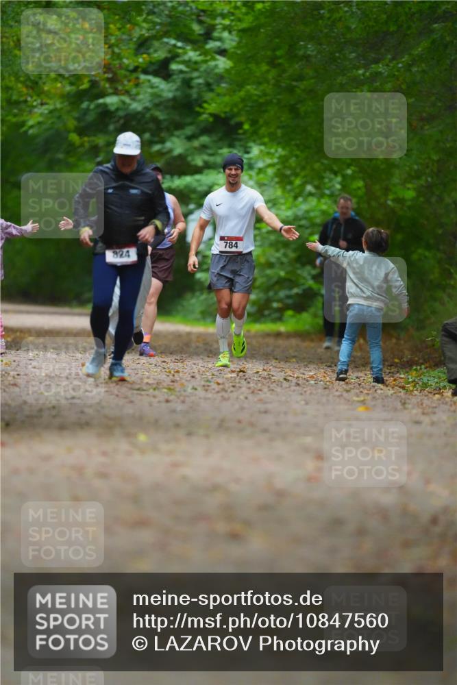 11.10.2026 - Bramfelder Halbmarathon 2026 LAZAROV Photography http://msf.ph/oto/10847560 11.10.2026 11:43:01 Laufen 784, 824 meine-sportfotos.de