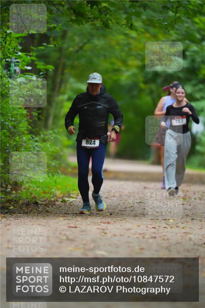 11.10.2026 - Bramfelder Halbmarathon 2026 LAZAROV Photography http://msf.ph/oto/10847572 11.10.2026 11:43:06 Laufen 824, 783 meine-sportfotos.de