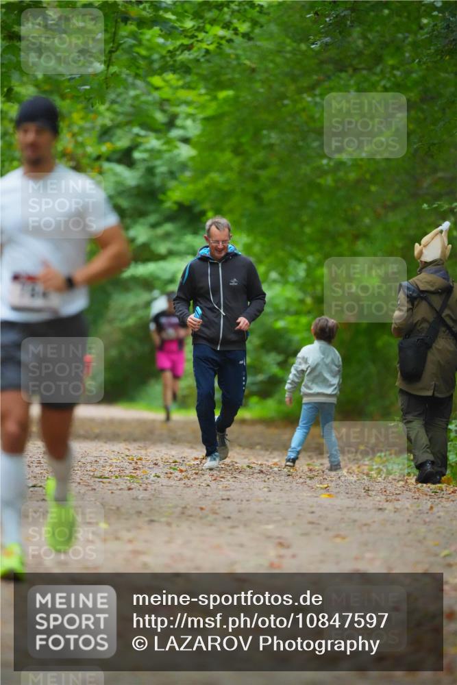 11.10.2026 - Bramfelder Halbmarathon 2026 LAZAROV Photography http://msf.ph/oto/10847597 11.10.2026 11:43:15 Laufen  meine-sportfotos.de