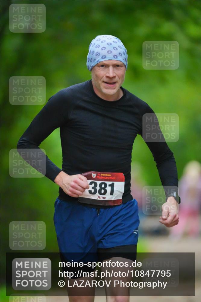 11.10.2026 - Bramfelder Halbmarathon 2026 LAZAROV Photography http://msf.ph/oto/10847795 11.10.2026 11:46:45 Laufen 1000, 35, 381 meine-sportfotos.de