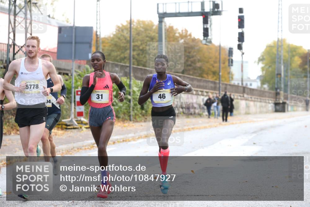 25.10.2026 - hella hamburg halbmarathon Jannik Wohlers http://msf.ph/oto/10847927 25.10.2026 10:10:55 Lombardsbrücke 20, 23, 16804, 35778, 34751, 34074, 31, 46, 6187 meine-sportfotos.de
