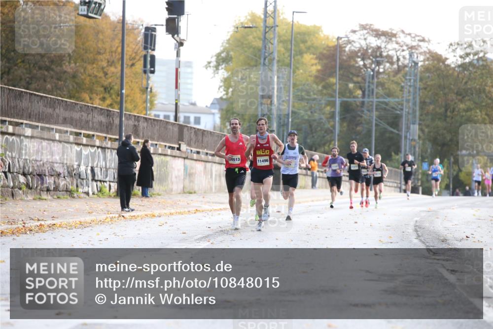 25.10.2026 - hella hamburg halbmarathon Jannik Wohlers http://msf.ph/oto/10848015 25.10.2026 10:13:54 Lombardsbrücke  meine-sportfotos.de