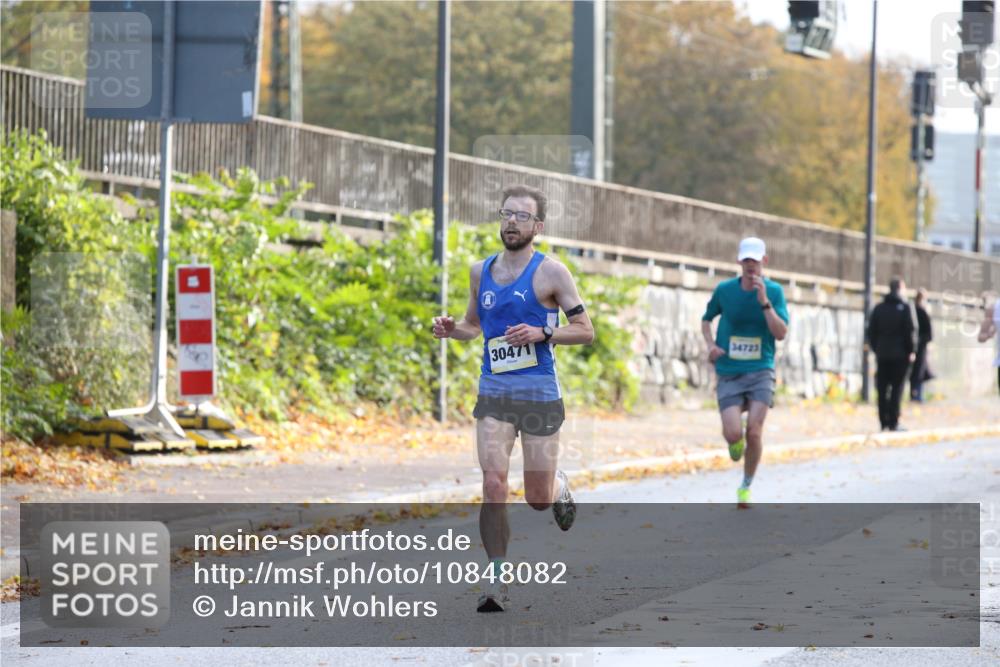 25.10.2026 - hella hamburg halbmarathon Jannik Wohlers http://msf.ph/oto/10848082 25.10.2026 10:14:17 Lombardsbrücke 23197, 30471 meine-sportfotos.de