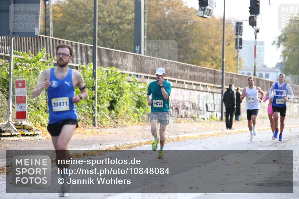 25.10.2026 - hella hamburg halbmarathon Jannik Wohlers http://msf.ph/oto/10848084 25.10.2026 10:14:17 Lombardsbrücke 23197, 30471 meine-sportfotos.de