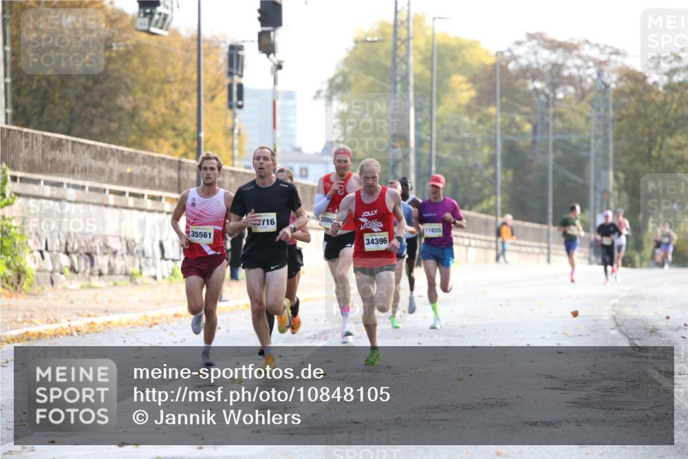 25.10.2026 - hella hamburg halbmarathon Jannik Wohlers http://msf.ph/oto/10848105 25.10.2026 10:14:30 Lombardsbrücke  meine-sportfotos.de