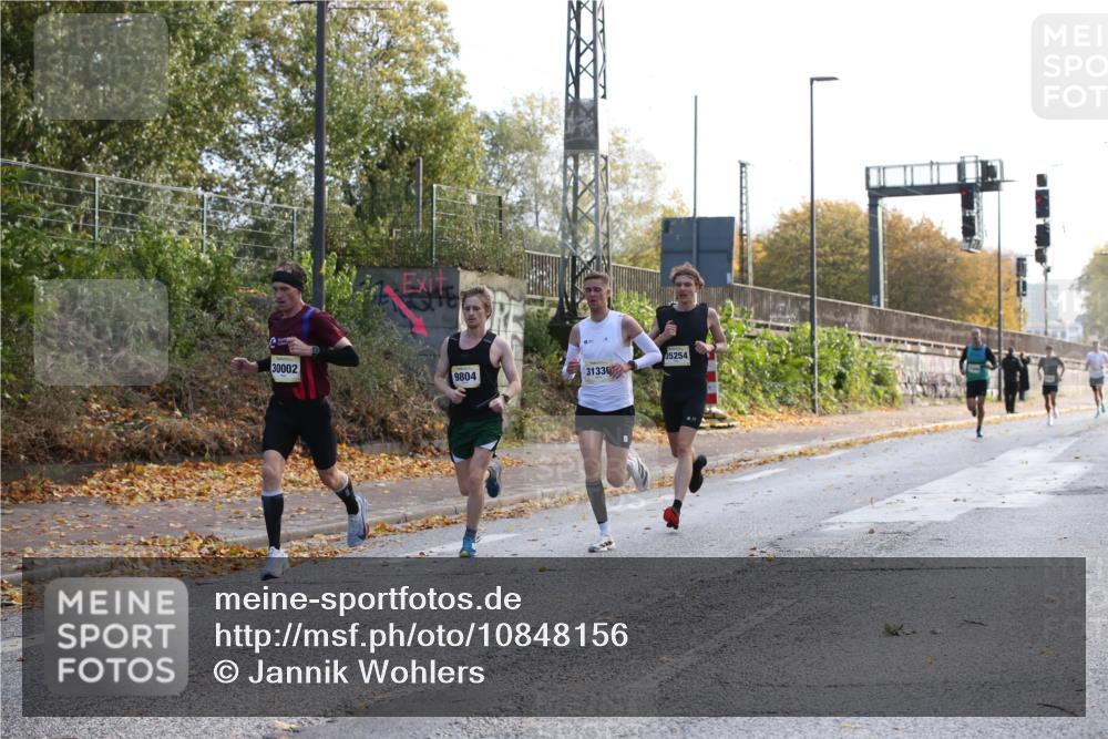 25.10.2026 - hella hamburg halbmarathon Jannik Wohlers http://msf.ph/oto/10848156 25.10.2026 10:15:01 Lombardsbrücke 45, 30002, 31330, 35254, 9804 meine-sportfotos.de