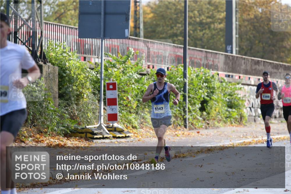 25.10.2026 - hella hamburg halbmarathon Jannik Wohlers http://msf.ph/oto/10848186 25.10.2026 10:15:09 Lombardsbrücke 13398, 36367, 22899 meine-sportfotos.de