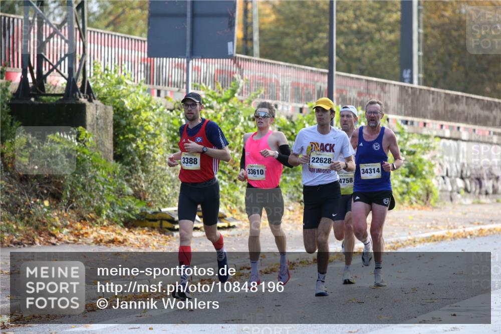25.10.2026 - hella hamburg halbmarathon Jannik Wohlers http://msf.ph/oto/10848196 25.10.2026 10:15:13 Lombardsbrücke 22899, 6342, 22628, 34314, 3388, 33610 meine-sportfotos.de