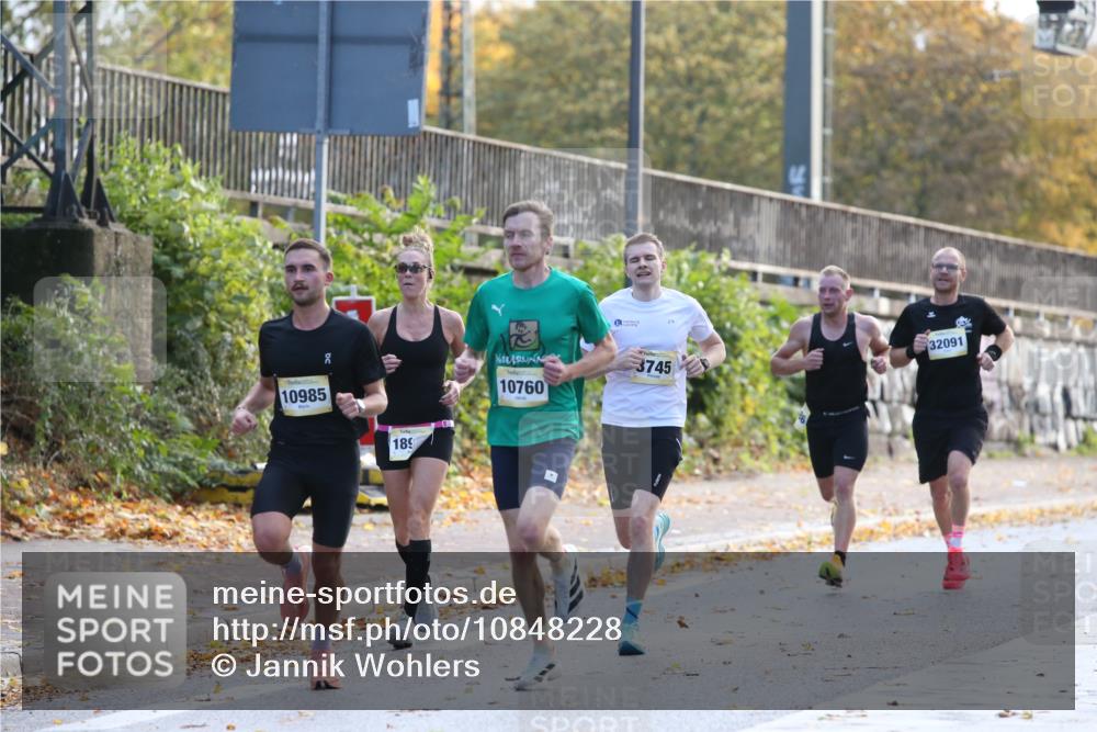 25.10.2026 - hella hamburg halbmarathon Jannik Wohlers http://msf.ph/oto/10848228 25.10.2026 10:15:23 Lombardsbrücke 21049, 20014, 25044, 10760, 10985 meine-sportfotos.de
