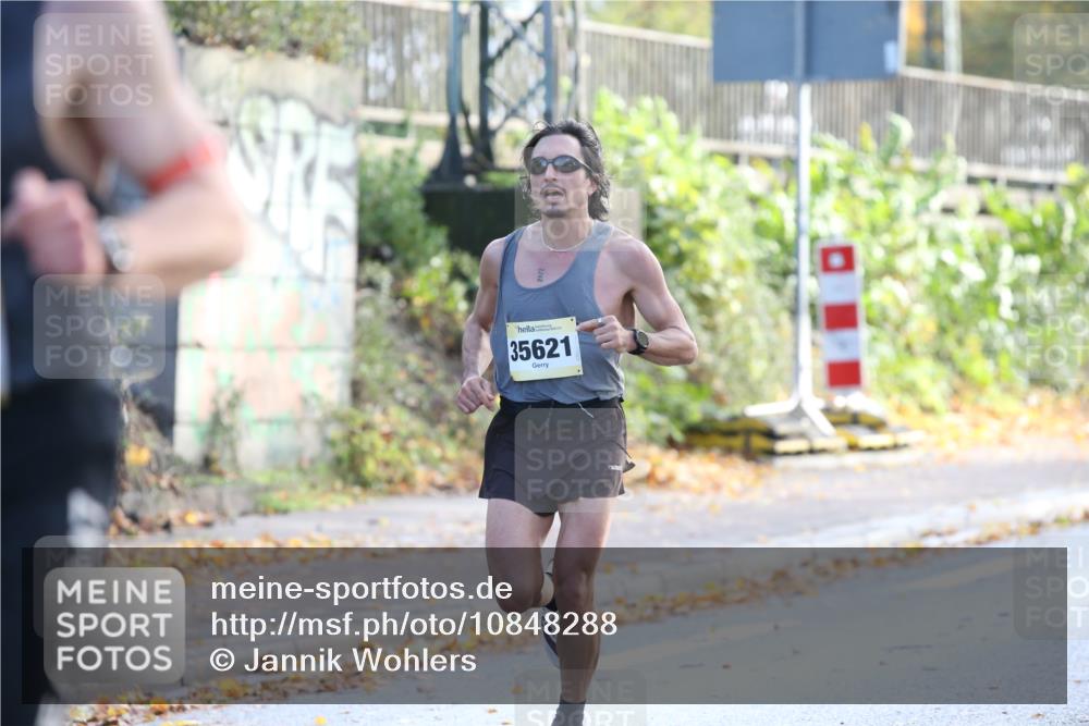 25.10.2026 - hella hamburg halbmarathon Jannik Wohlers http://msf.ph/oto/10848288 25.10.2026 10:15:49 Lombardsbrücke 33007, 17621, 35621 meine-sportfotos.de