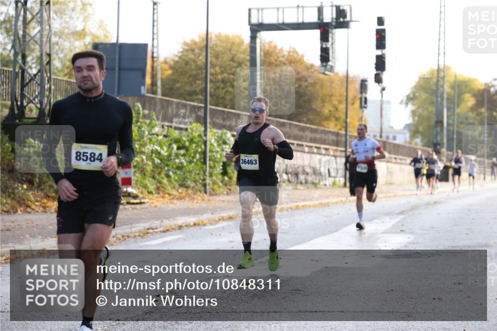 25.10.2026 - hella hamburg halbmarathon Jannik Wohlers http://msf.ph/oto/10848311 25.10.2026 10:15:55 Lombardsbrücke 34164, 8584, 36463 meine-sportfotos.de