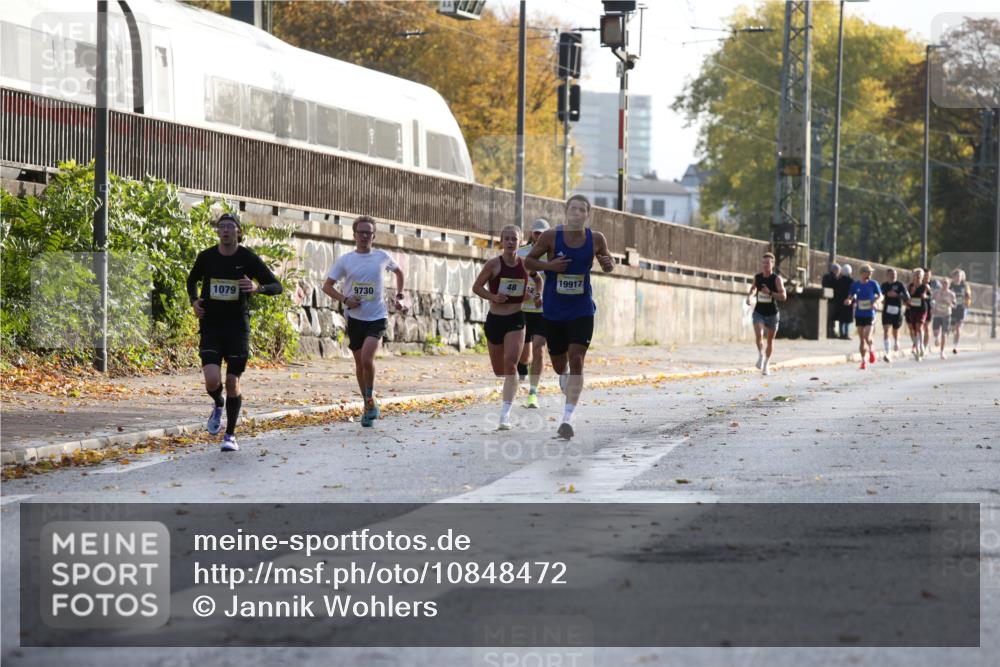 25.10.2026 - hella hamburg halbmarathon Jannik Wohlers http://msf.ph/oto/10848472 25.10.2026 10:16:52 Lombardsbrücke 35675, 36108, 32551 meine-sportfotos.de