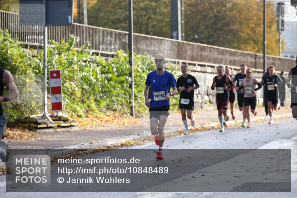 25.10.2026 - hella hamburg halbmarathon Jannik Wohlers http://msf.ph/oto/10848489 25.10.2026 10:17:05 Lombardsbrücke 1261, 36439 meine-sportfotos.de