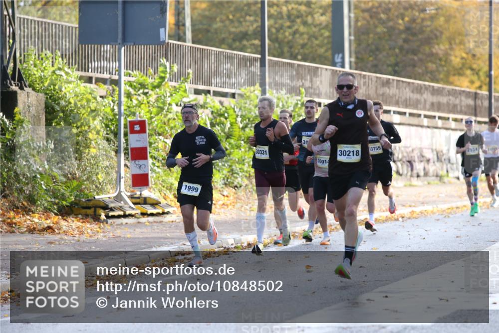 25.10.2026 - hella hamburg halbmarathon Jannik Wohlers http://msf.ph/oto/10848502 25.10.2026 10:17:08 Lombardsbrücke 36439, 13052 meine-sportfotos.de