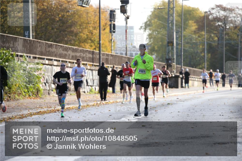 25.10.2026 - hella hamburg halbmarathon Jannik Wohlers http://msf.ph/oto/10848505 25.10.2026 10:17:09 Lombardsbrücke 36439, 13052, 30218 meine-sportfotos.de