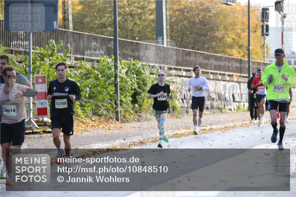 25.10.2026 - hella hamburg halbmarathon Jannik Wohlers http://msf.ph/oto/10848510 25.10.2026 10:17:11 Lombardsbrücke 36439, 13052, 30218, 30331, 1999, 22520, 30014, 30016 meine-sportfotos.de