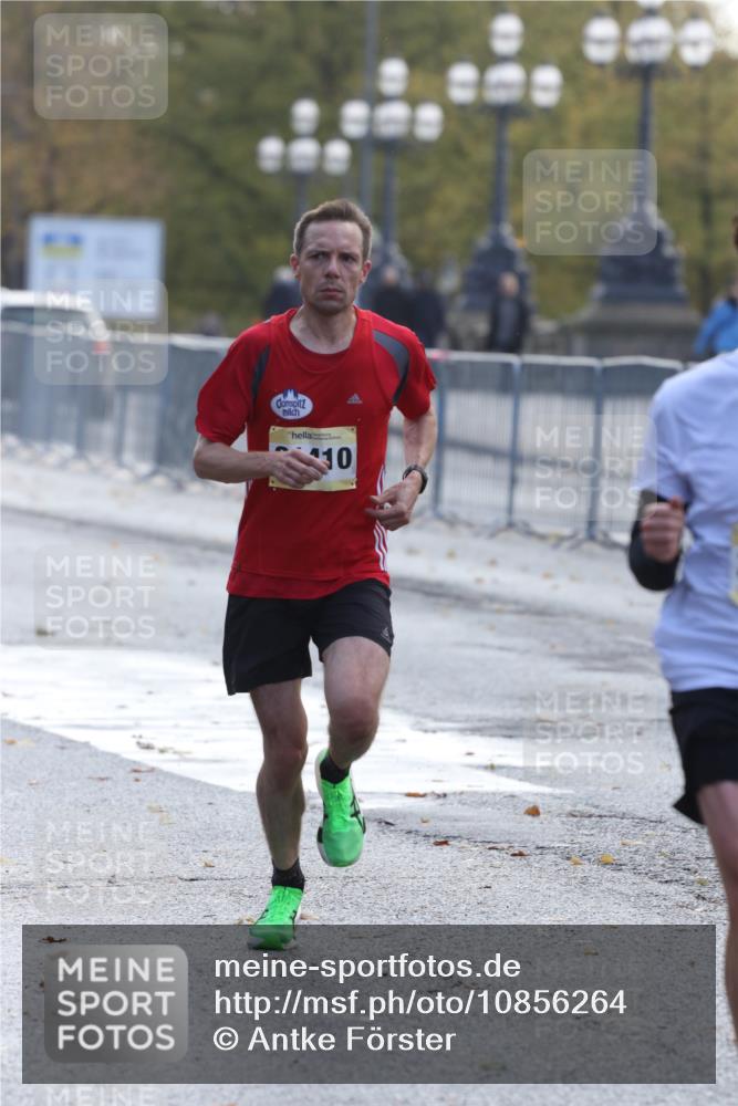 25.10.2026 - hella hamburg halbmarathon Antke Förster http://msf.ph/oto/10856264 25.10.2026 10:13:28 Lombardsbrücke 22616, 21410 meine-sportfotos.de