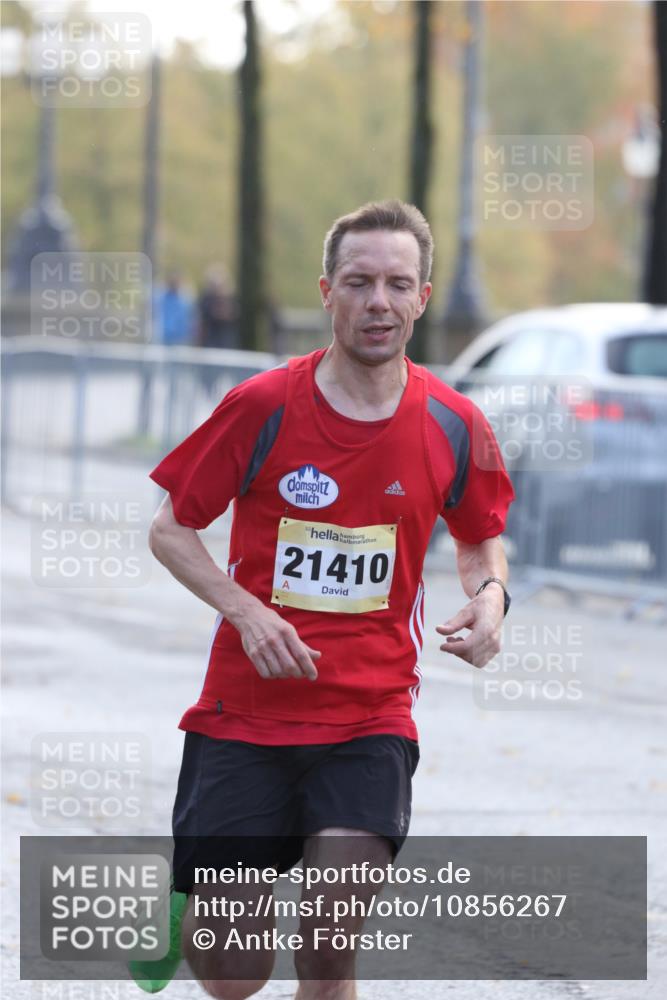 25.10.2026 - hella hamburg halbmarathon Antke Förster http://msf.ph/oto/10856267 25.10.2026 10:13:30 Lombardsbrücke 22616, 21410 meine-sportfotos.de