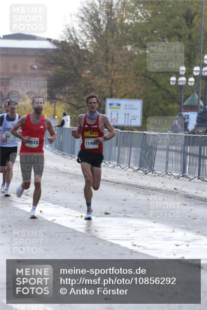 25.10.2026 - hella hamburg halbmarathon Antke Förster http://msf.ph/oto/10856292 25.10.2026 10:13:57 Lombardsbrücke 11496, 30513 meine-sportfotos.de