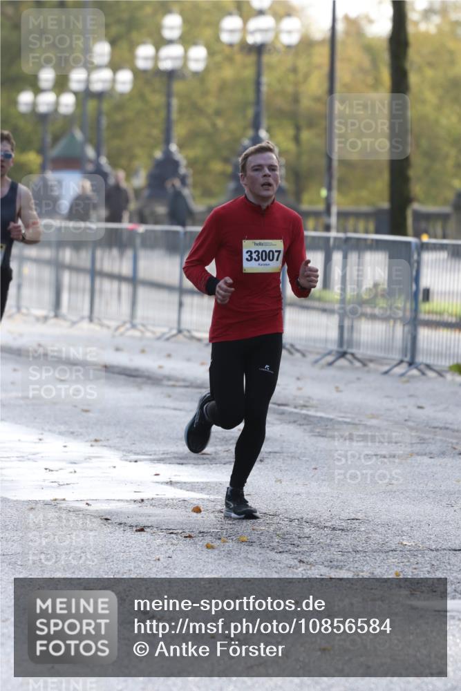 25.10.2026 - hella hamburg halbmarathon Antke Förster http://msf.ph/oto/10856584 25.10.2026 10:15:45 Lombardsbrücke 33007, 17621 meine-sportfotos.de