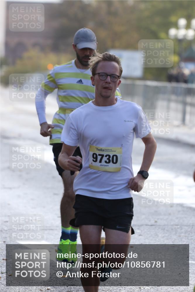 25.10.2026 - hella hamburg halbmarathon Antke Förster http://msf.ph/oto/10856781 25.10.2026 10:17:01 Lombardsbrücke 48, 9730, 1261 meine-sportfotos.de