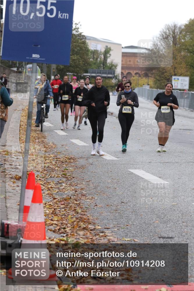 25.10.2026 - hella hamburg halbmarathon Antke Förster http://msf.ph/oto/10914208 25.10.2026 12:26:42 Lombardsbrücke 14720 meine-sportfotos.de
